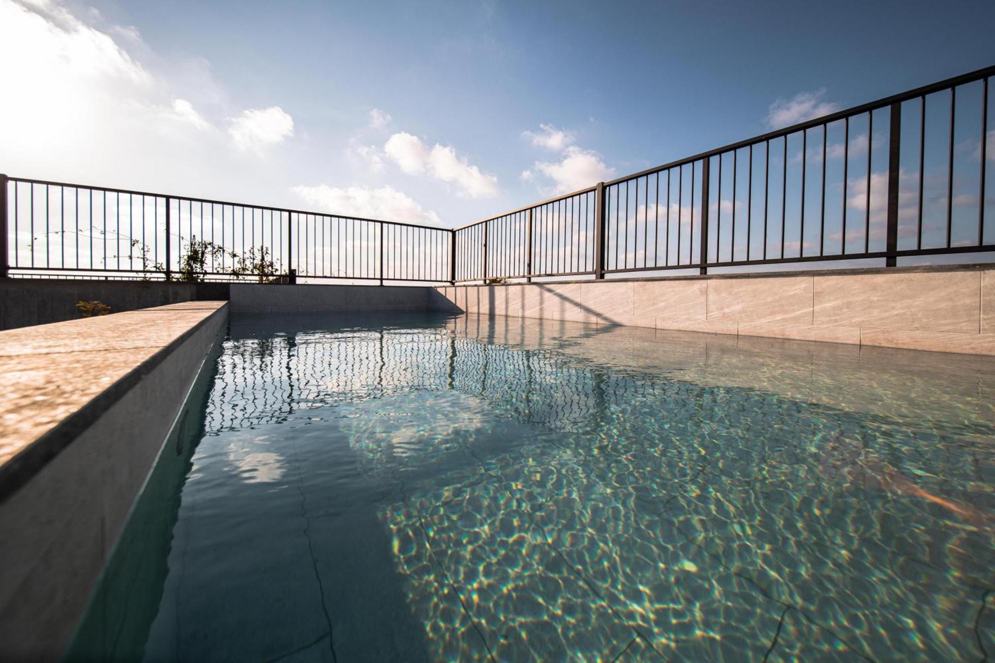 Avenue 102 1 Bed Apartment Paphos Ngoại thất bức ảnh